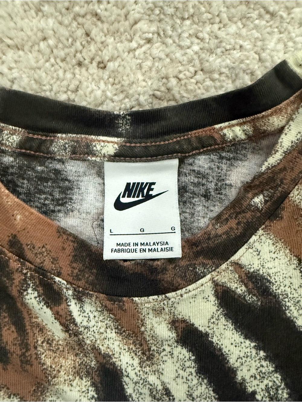 Nike Brown Tie-Dye Graphic Tee - Picture 4 of 6